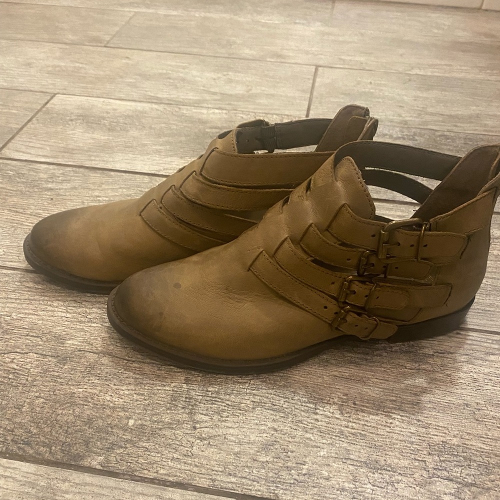 Bella Vita Buckle Ankle Booties